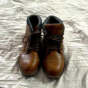 Boys dress boots